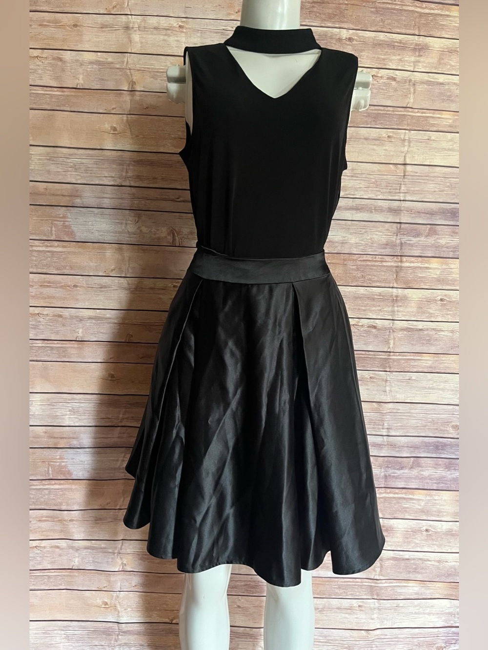 A line women skirt